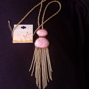 NWT:Semi-precious Stone Necklace With Chain Tussle